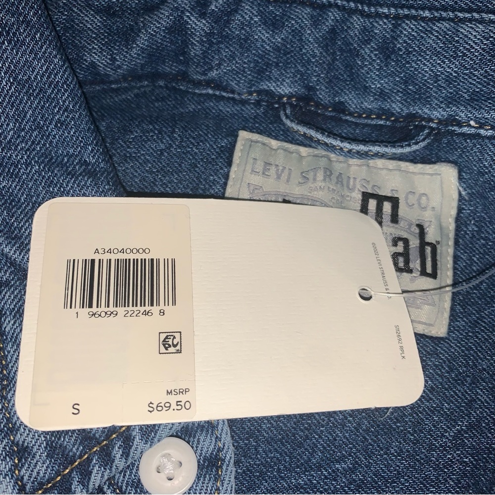Levi’s Jean Jacket - Picture 6 of 7